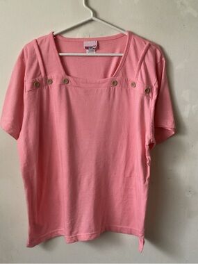 Women’s Soft Pink Short-Sleeve Button Accent Top